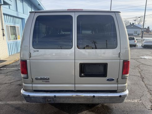 Used 2008 Ford E-350 and Econoline 350 XL image 4