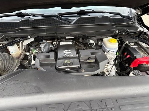 Used 2024 RAM 2500 Laramie AWD/4WD image 37