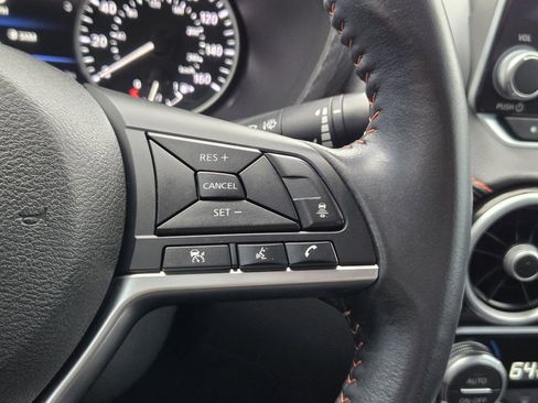 Used 2024 Nissan Sentra SR FWD image 33
