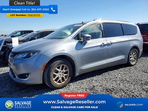 Used 2020 Chrysler Pacifica Touring-L FWD image 1