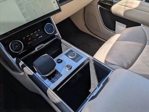 Used 2023 Land Rover Range Rover SE AWD/4WD image 11