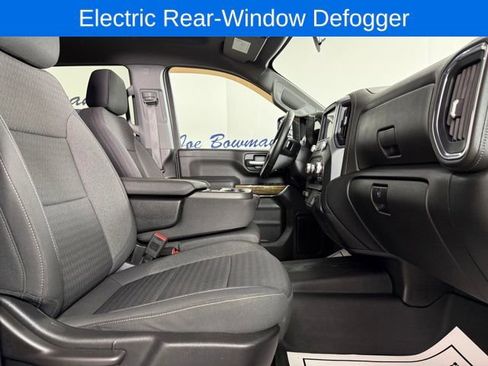 Used 2023 GMC Sierra 2500 SLE w/ SLE Value Package; image 17