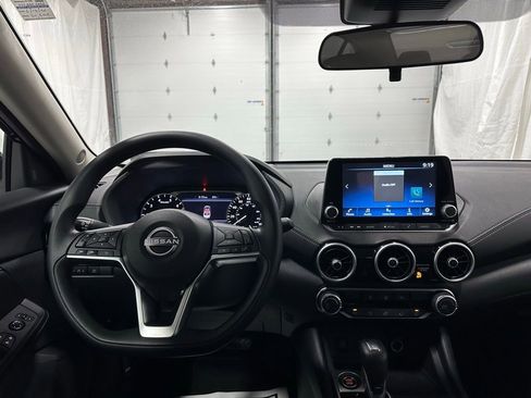 Used 2025 Nissan Sentra SV image 16