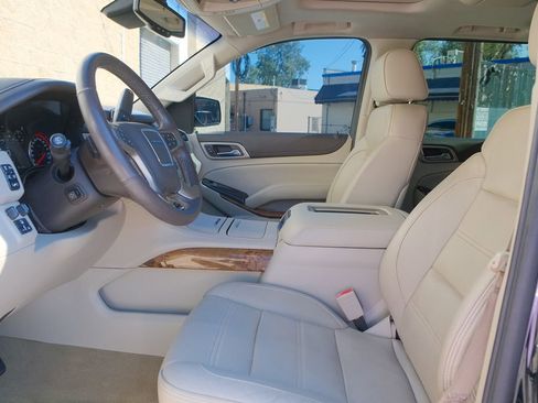 Used 2015 GMC Yukon XL Denali w/ Premium Package image 11