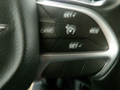 Used 2017 Chrysler 200 LX FWD image 15