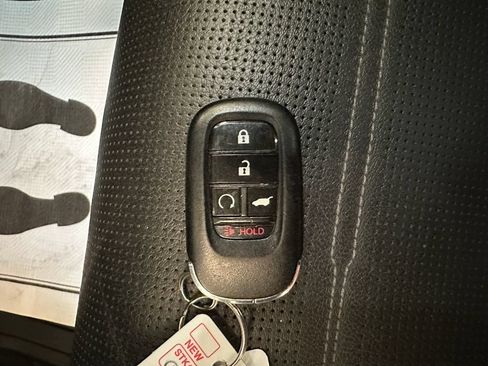 Used 2023 Honda CR-V EX-L image 16