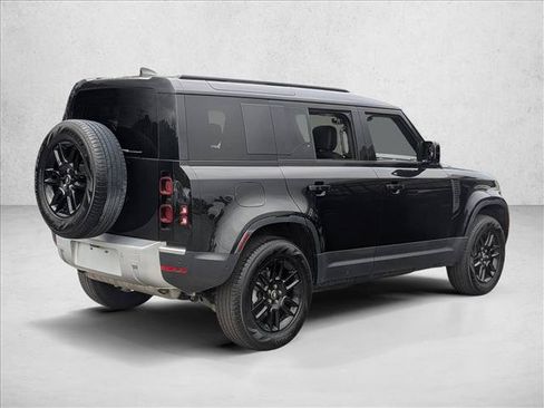 Used 2025 Land Rover Defender 110 S AWD/4WD image 5