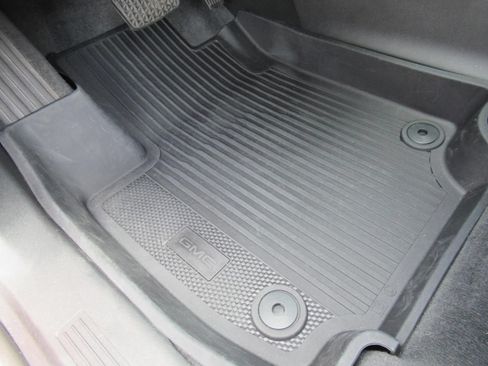 Used 2025 GMC Terrain Elevation FWD image 35