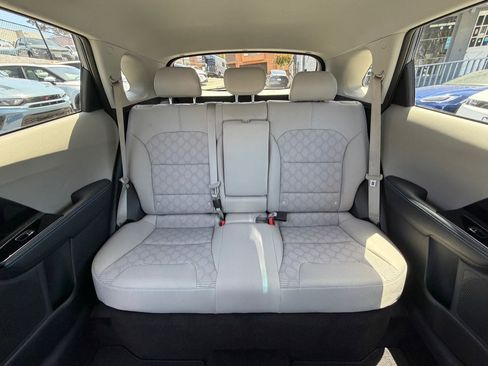 Used 2022 Kia Niro LXS FWD image 36