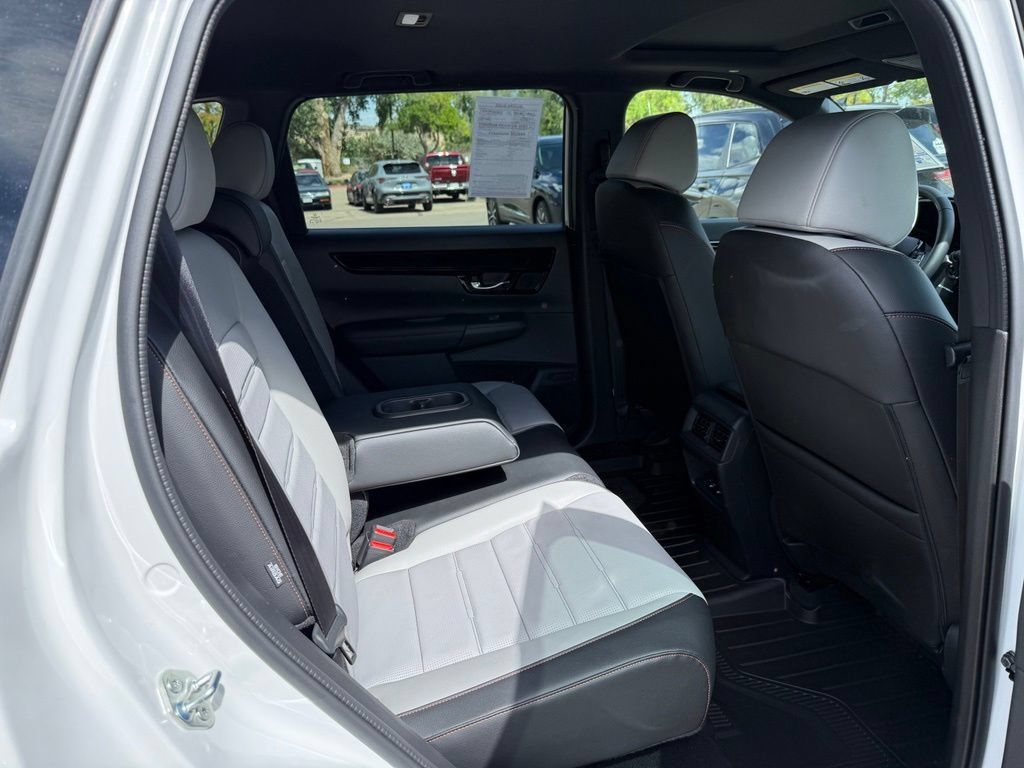 Used 2026 Honda CR-V Sport Touring image 17