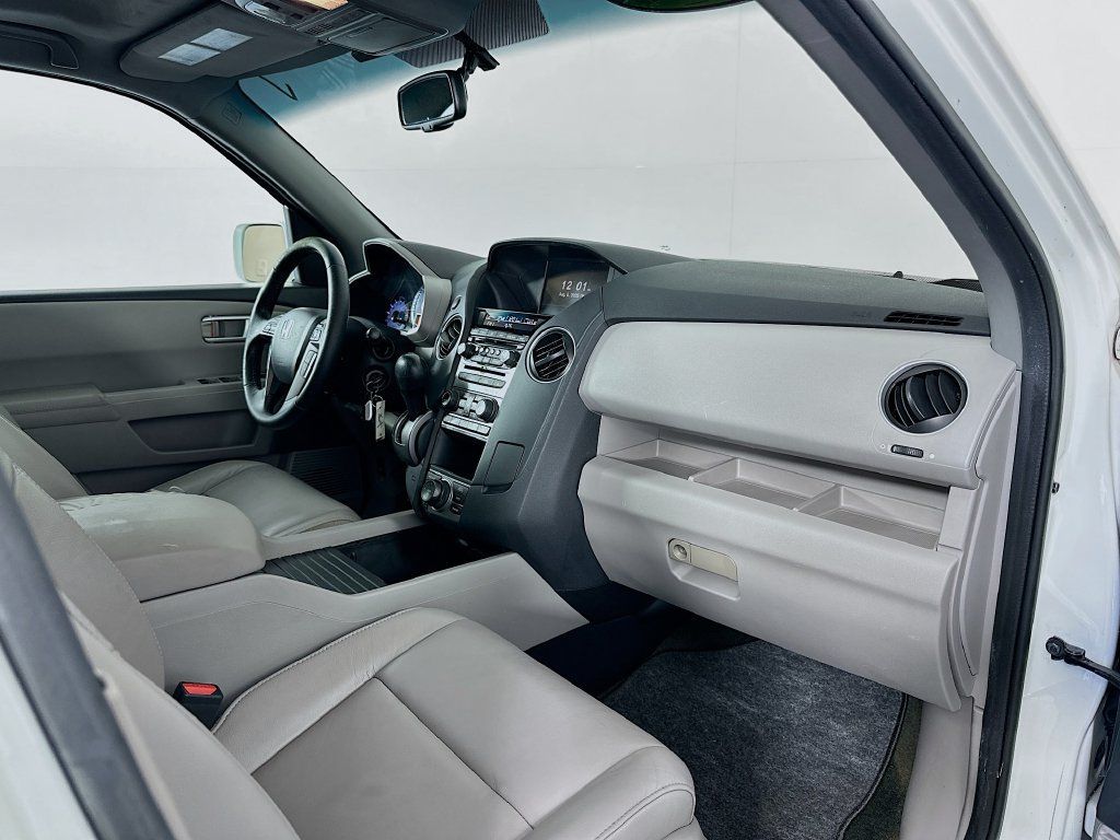 Used 2015 Honda Pilot Touring image 32