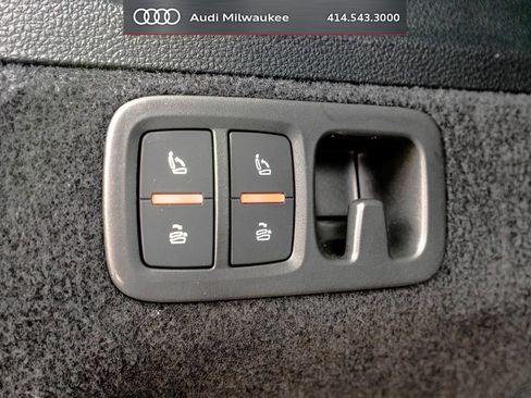 Used 2023 Audi Q7 2.0T Premium Plus w/ Premium Plus Package AWD/4WD image 39