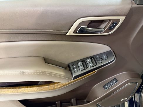 Used 2018 GMC Yukon XL Denali w/ Denali Ultimate Package image 12