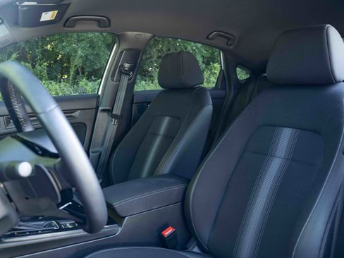 Certified 2024 Honda Civic Sport image 17