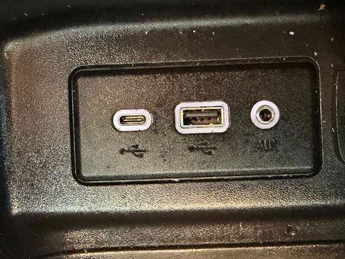 Used 2020 Chevrolet Equinox LT image 21