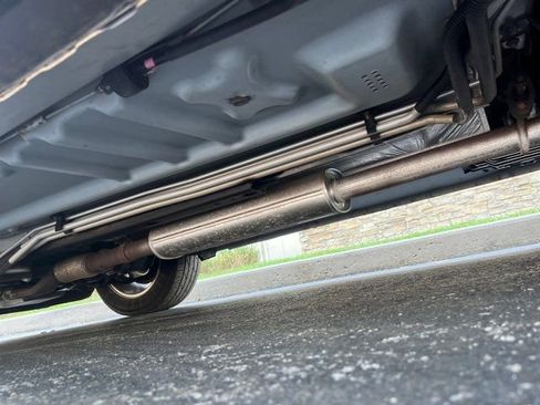 Used 2013 Ford Explorer XLT image 32