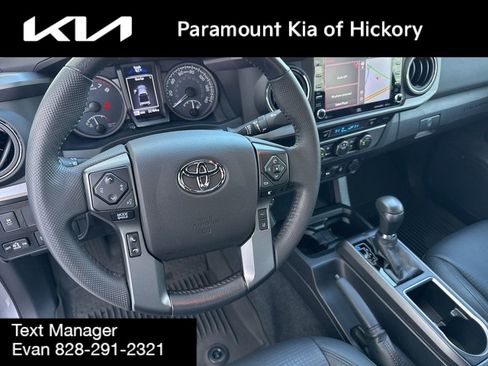 Used 2021 Toyota Tacoma TRD Off-Road image 22