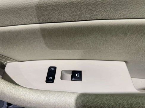 Used 2019 Hyundai Sonata Limited w/ Ultimate Package 04 FWD image 57