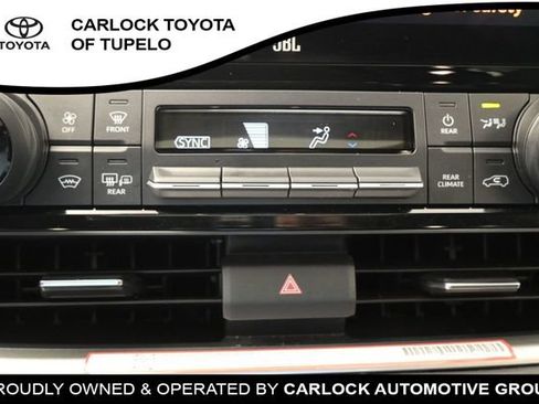 Used 2025 Toyota Grand Highlander AWD image 13