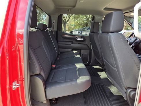 Certified 2025 Chevrolet Silverado 1500 LT image 24