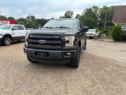Used 2015 Ford F150 Lariat w/ Equipment Group 502A Luxury AWD/4WD image 2