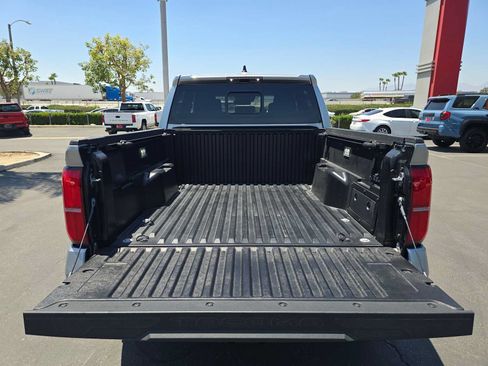 Certified 2024 Toyota Tacoma TRD Off-Road w/ TRD Off Road Upgrade Package AWD/4WD image 16