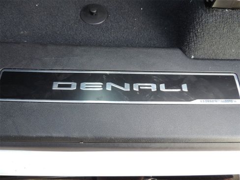 New 2025 GMC Sierra EV Denali image 23