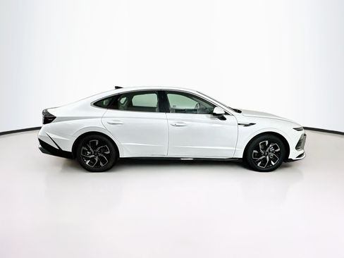 Used 2025 Hyundai Sonata SEL FWD image 10