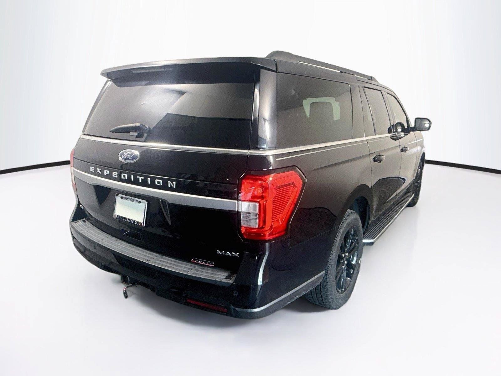 Used 2022 Ford Expedition Max XLT AWD/4WD image 5