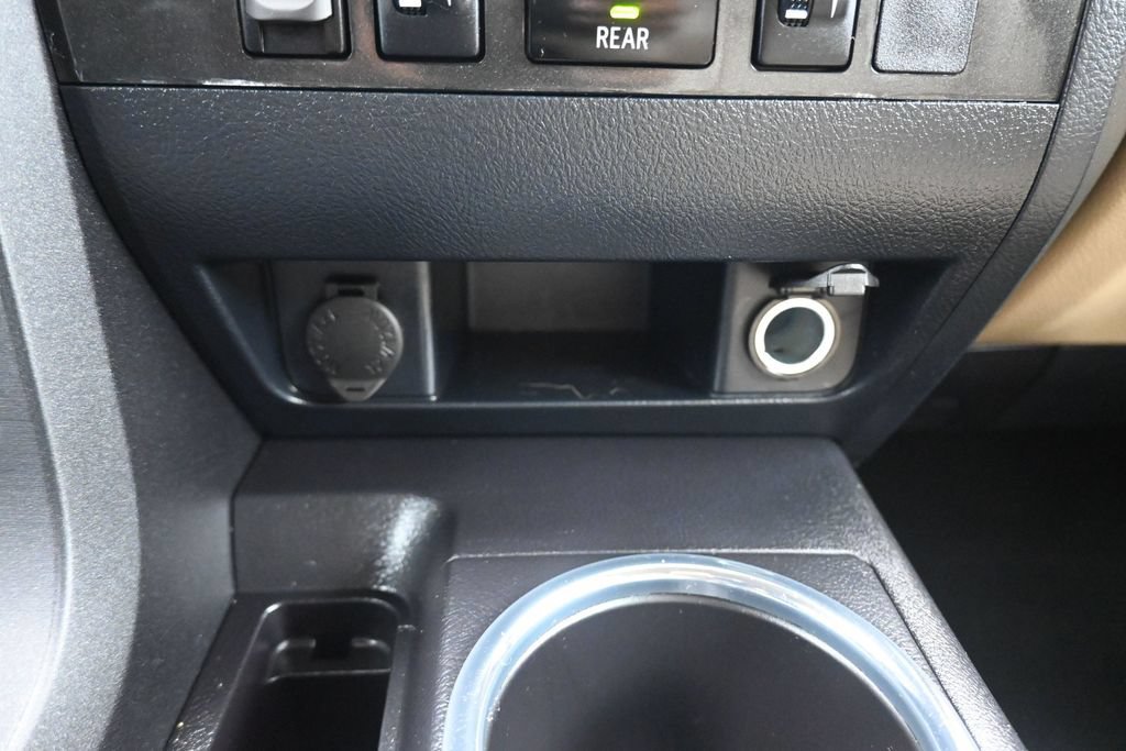 Used 2019 Toyota Sequoia Limited w/ Safety & Convenience Package AWD/4WD image 24