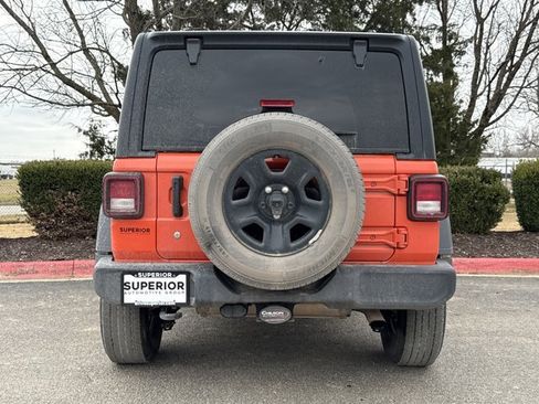 Used 2023 Jeep Wrangler Sport image 5