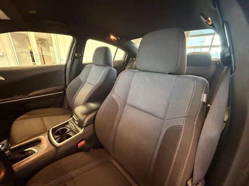 Used 2022 Dodge Charger SXT RWD image 27