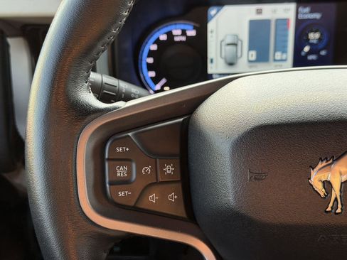 Used 2023 Ford Bronco Wildtrak image 12