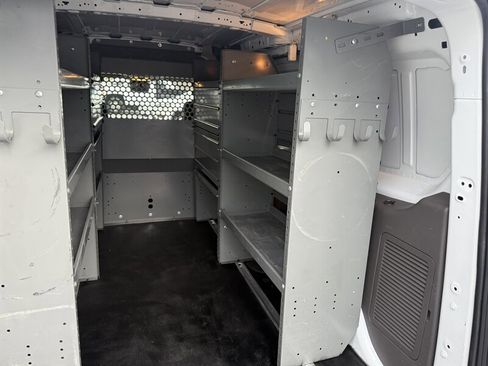 Used 2022 Ford Transit Connect XL image 15
