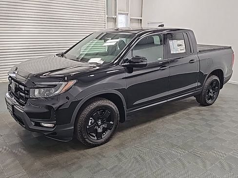 New 2026 Honda Ridgeline Black Edition image 4