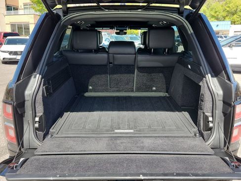 Used 2021 Land Rover Range Rover Westminster Edition image 12