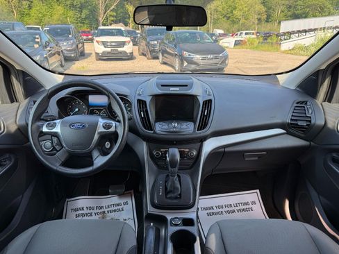 Used 2016 Ford Escape SE w/ Equipment Group 201A FWD image 21