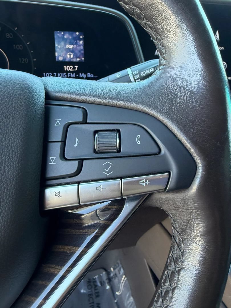 Used 2021 Cadillac Escalade ESV Sport w/ Driver Assist Tech Package AWD/4WD image 32