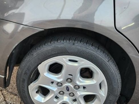 Used 2010 Ford Fusion SE FWD image 28