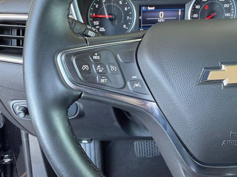 Used 2024 Chevrolet Equinox LT FWD image 16