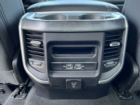 Used 2022 RAM 1500 Big Horn AWD/4WD image 39