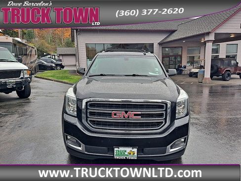 Used 2017 GMC Yukon SLE w/ SLE Value Package image 8