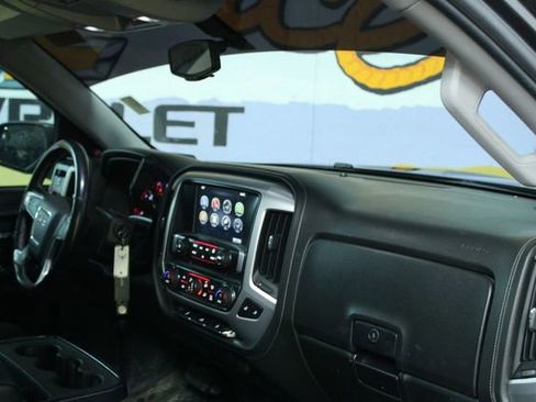 Used 2016 GMC Sierra 1500 SLE w/ SLE Value Package image 11