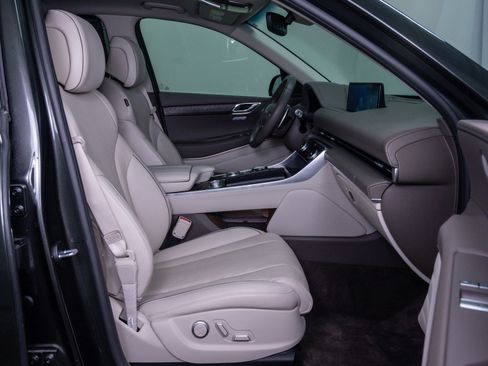 Used 2024 Genesis GV80 2.5T w/ Advanced Package image 11