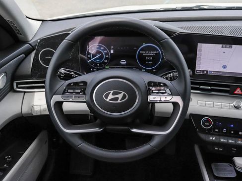 New 2026 Hyundai Elantra Limited FWD image 19