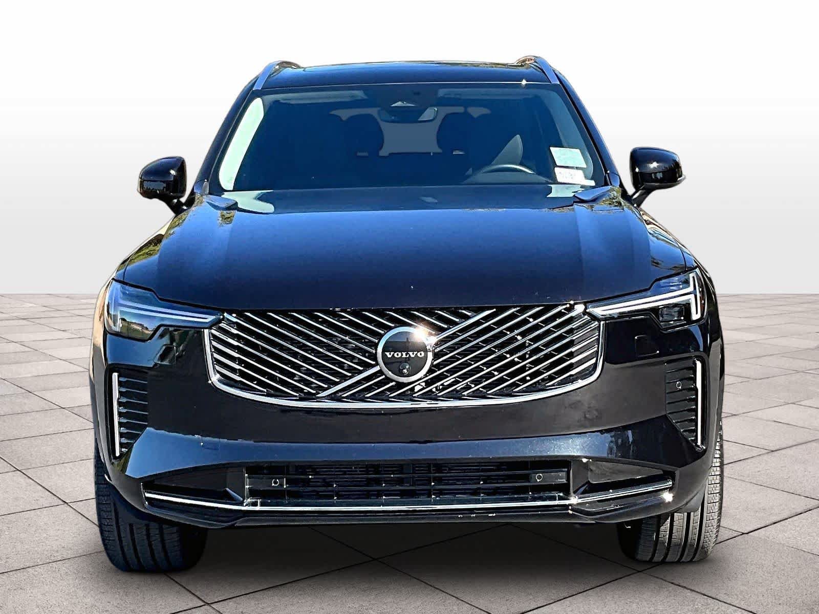 Used 2026 Volvo XC90 B5 Plus w/ Protection Package AWD/4WD image 7