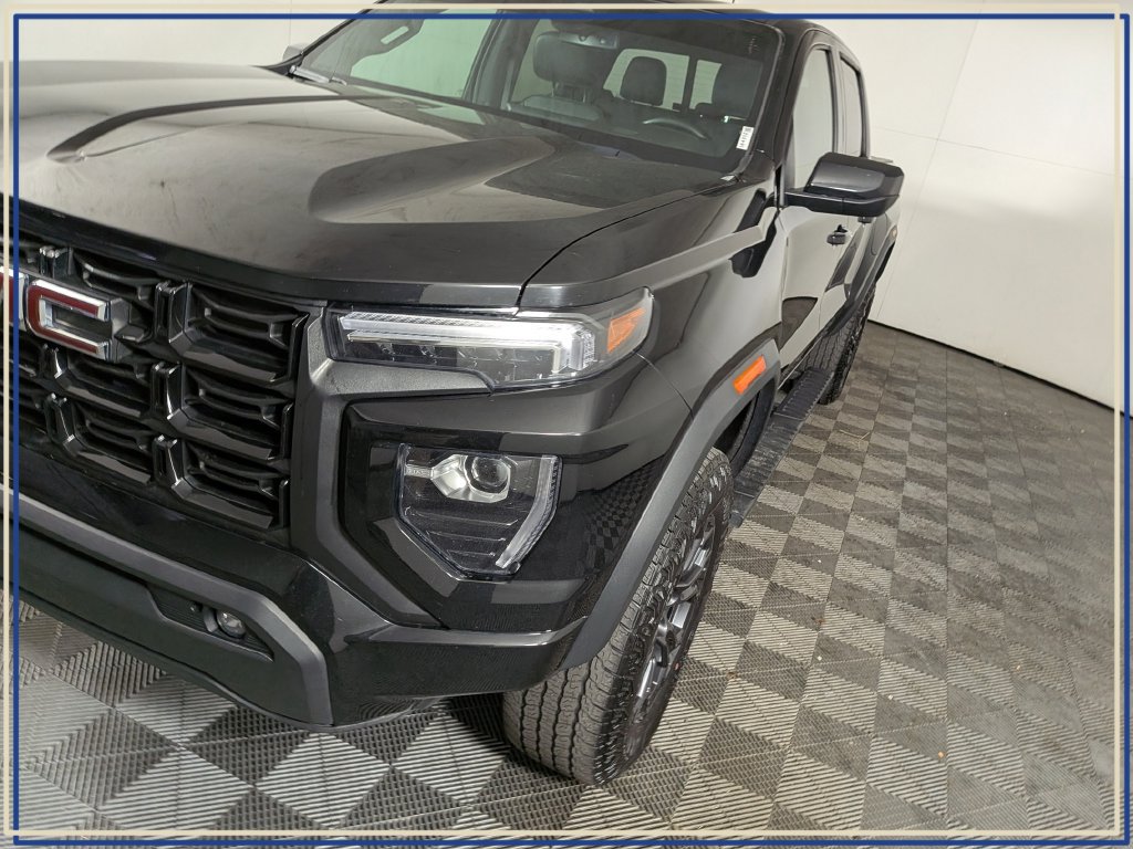 Certified 2024 GMC Canyon Elevation w/ Convenience Package AWD/4WD image 9