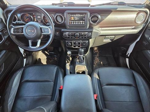 Used 2019 Jeep Wrangler Unlimited Sahara AWD/4WD image 22