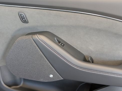 Used 2025 Ford Mustang Mach-E GT w/ Bronze Appearance Package image 22