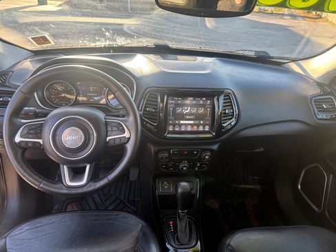 Used 2019 Jeep Compass Limited image 16
